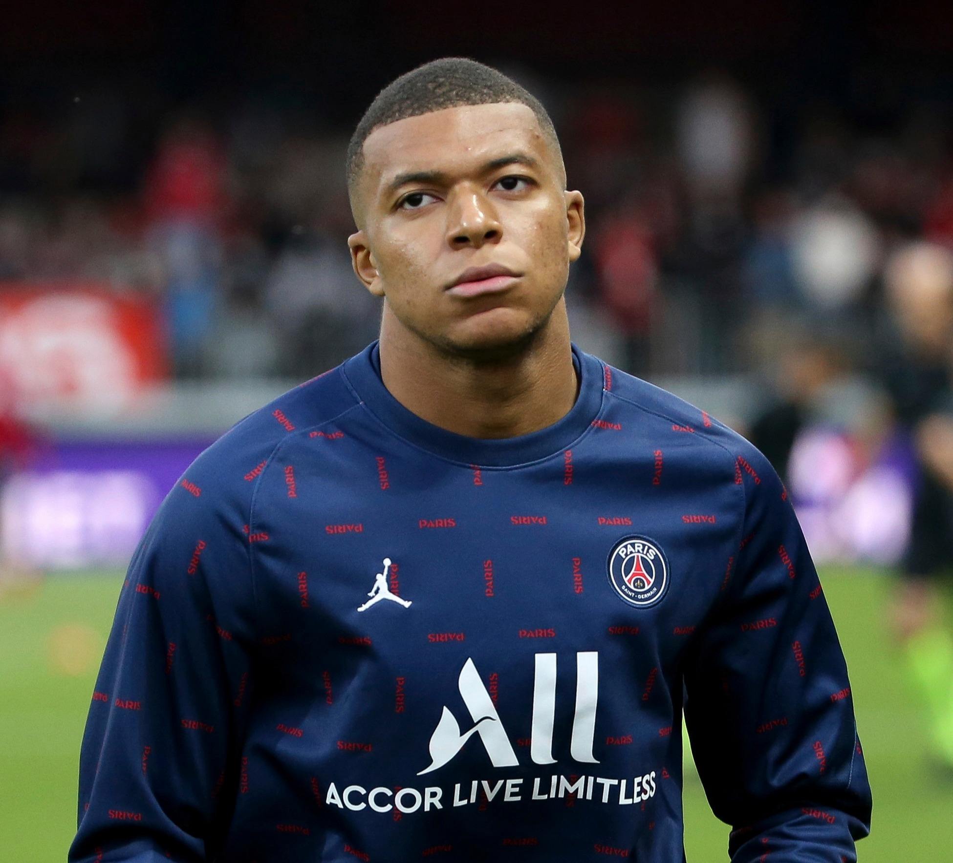 出球端更谨 出球端更谨